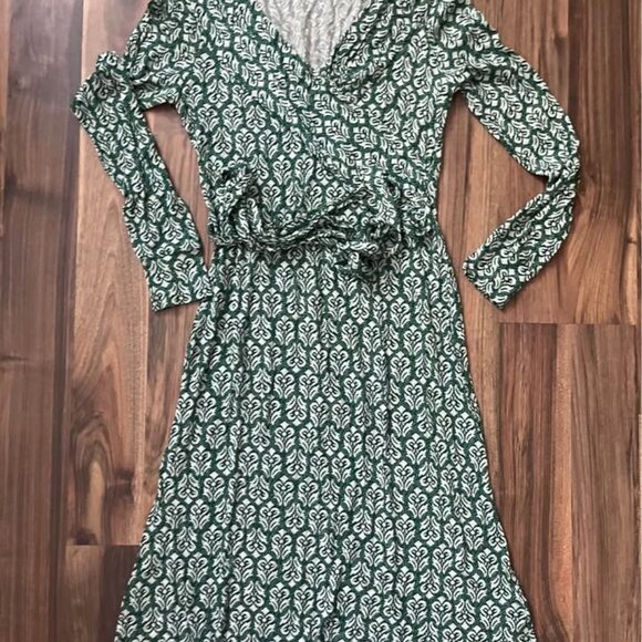 Club Monaco green and white wrap dress size M - Picture 7 of 7